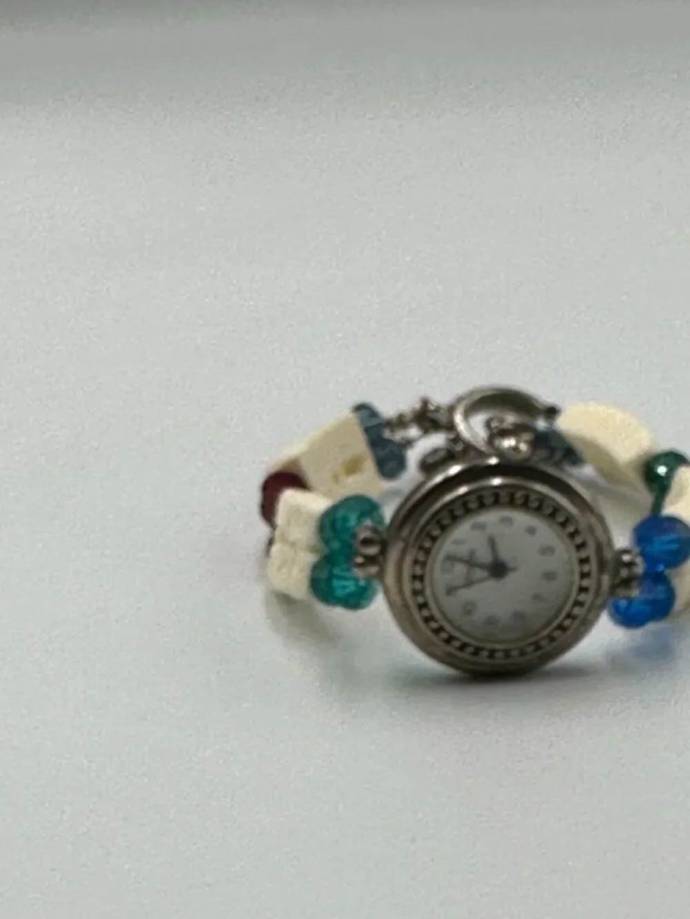 Geneva Watch Women Silver Tone White Carved Beaded Band Toggle Clasp 7.25 Inch